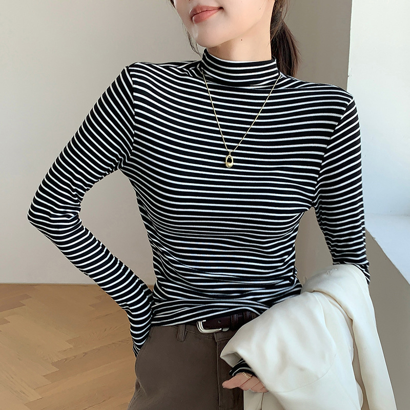 Classic Striped Women Mock Nec - Base Layer Top recension och pris